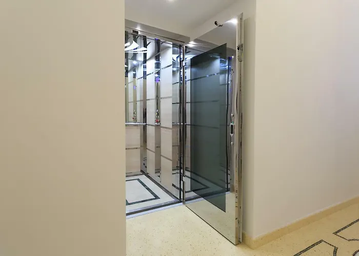 Palazzo Casto Relais בית הארחה טביאנו