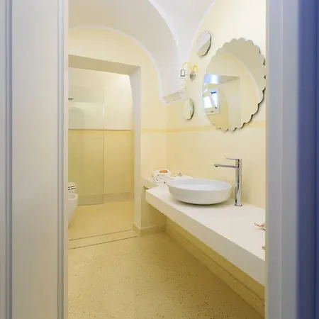 بيت ضيافة Palazzo Casto Relais 4*