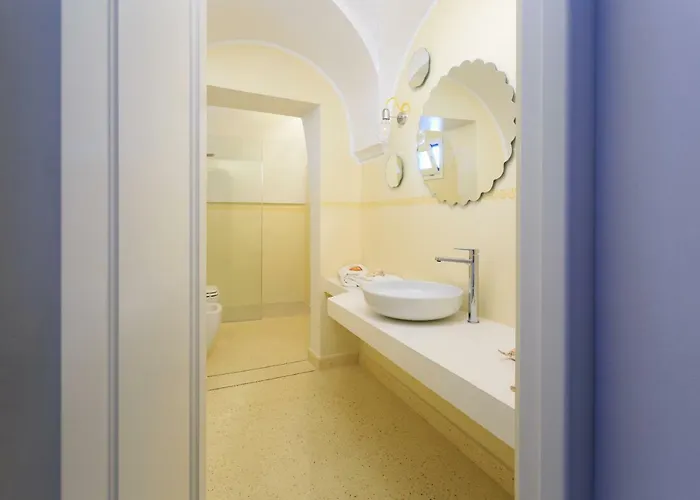 Affittacamere Palazzo Casto Relais 4*